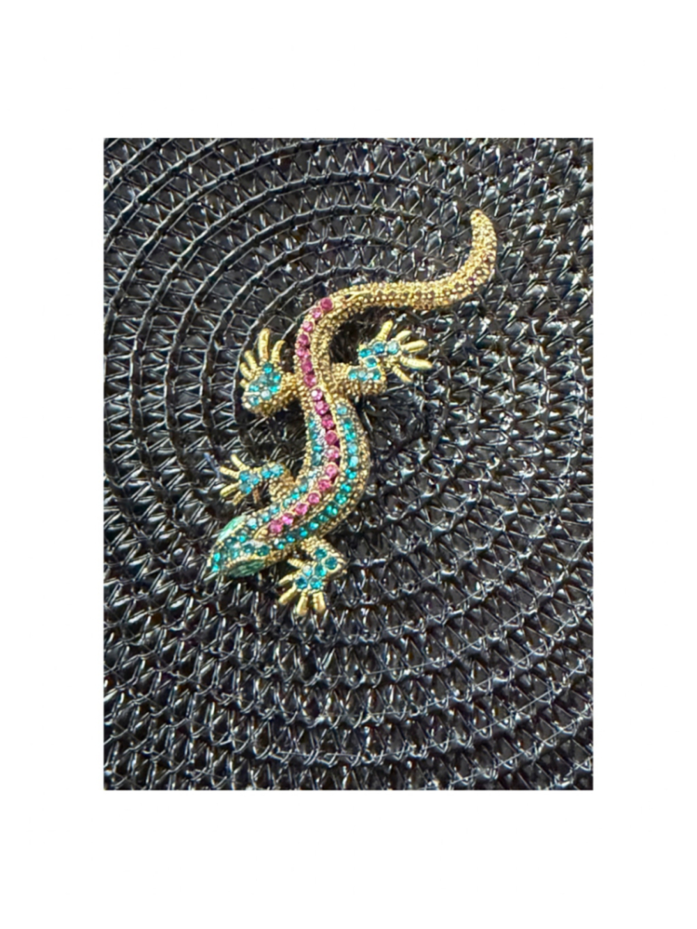 Gold Blue Pink Gecko Brooch One Size